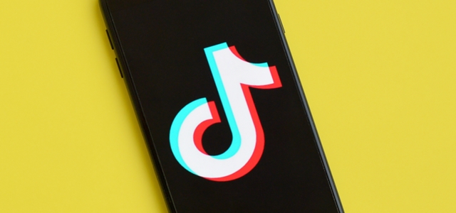 TikTok מגיבים לטראמפ: "לא מתכננים ללכת לשום מקום". adobestock