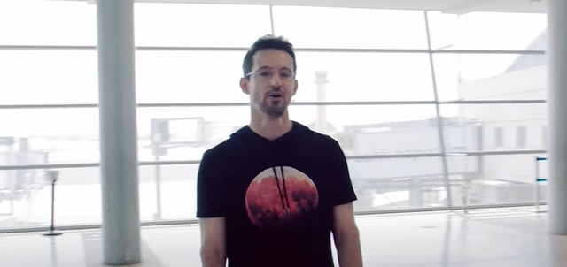 צילום מיוטיוב בזכות האינסטגרם: עברי לידר בלהיט על המזרח התיכון. צילום מיוטיוב