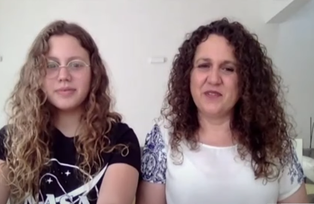 נחשדה כחולת קורונה והוריה הוכפשו בווטסאפ מתוך אולפן ynet
