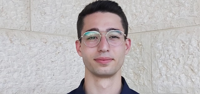 צילום פרטי יו"ר מועצת התלמידים: איתי קרויטרו, תלמיד י"א מחיפה. צילום פרטי