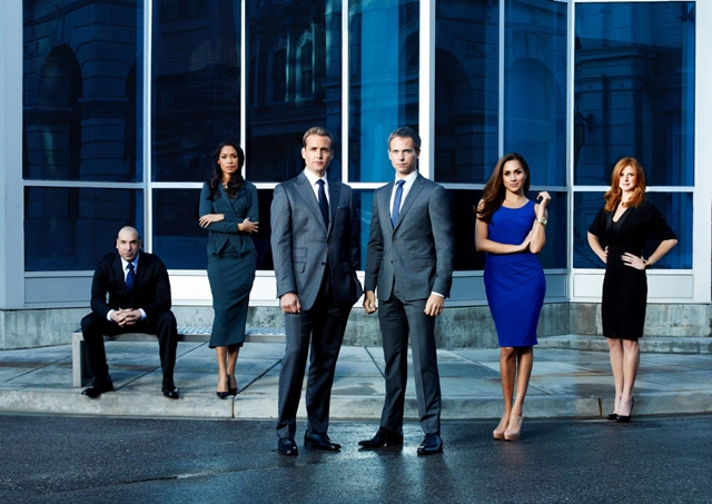 הבינג' השבועי: "Suits" היא דרמה שנונה ומצחיקה © 2012 Universal Television. All