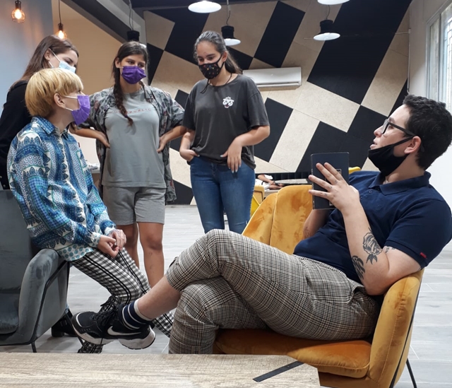 מבט מבפנים: התיכון החברתי שישנה את כל מה שהכרתם באדיבות התיכון החברתי מבט מבפנים: התיכון החברתי שישנה את כל מה שהכרתם באדיבות התיכון החברתי