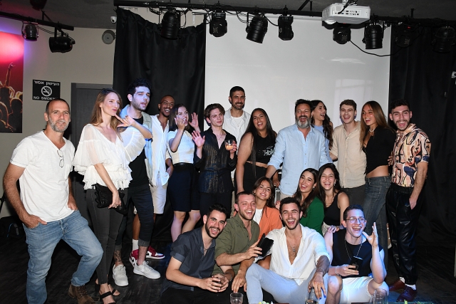 בהשקת הסדרה