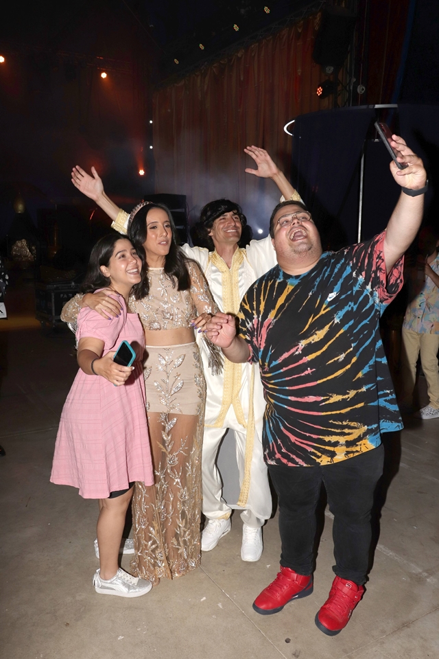 בקרוב אצלכם?