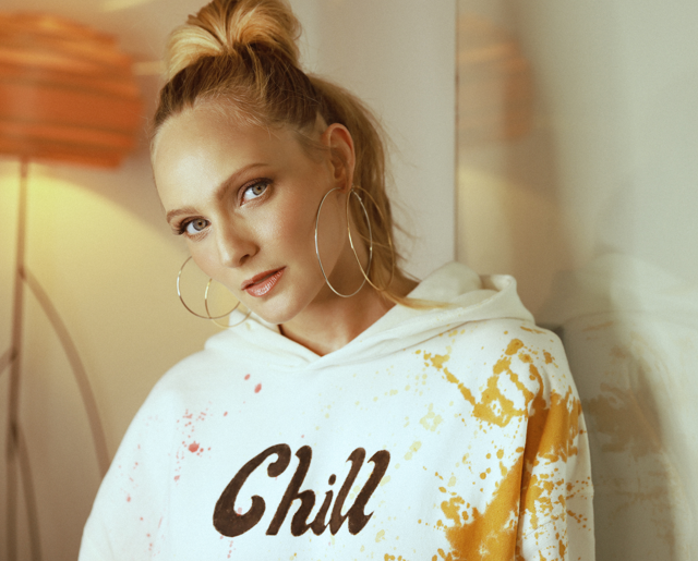 סופרסטארית: רוני דואני חוזרת בשיר חדש אור דנון