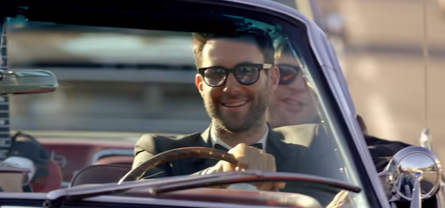 צילום מסך מהקליפ רגע לפני ההופעה של מארון 5: השירים שאתם חייבים להכיר. צילום מסך מהקליפ