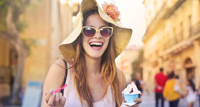 adobestock (אילוסטרציה) Food feed: גלידה בטעם פנינים שחורות. adobestock (אילוסטרציה)