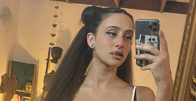 inbal_bibi@ מתוך אינסטגרם סיכומוזיקלי: ענבל ביבי נכנסת ל"דברים מוזרים". inbal_bibi@ מתוך אינסטגרם