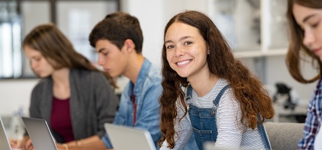 שלום כיתה (י)א': איך להתחיל את השנה ברגל ימין. ADOBESTOCK