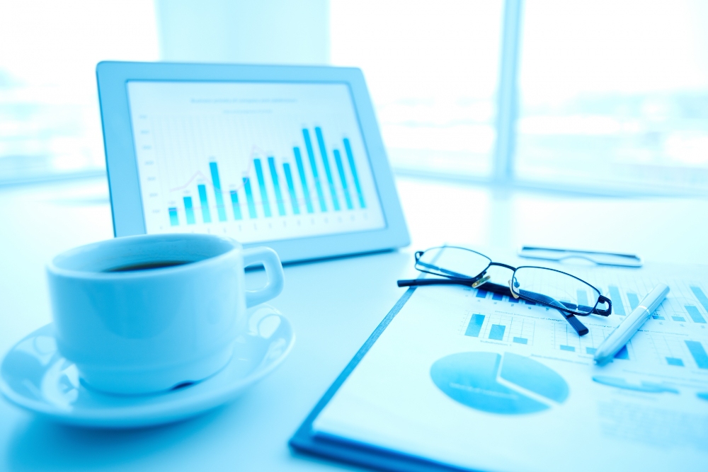 השקעות לעצלנים מדברות גם לדור צעיר שמחפש פתרונות פשוטים FREEPIK