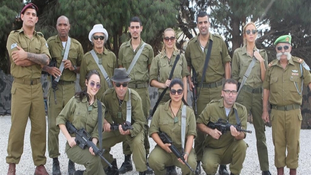 תנו כבוד לצה&quot;ל, או לסלבס שחזרו אליו: הריאליטי &quot;היחידה&quot; צילום: ראובן שניידר